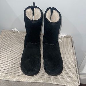 Kids Gently Used Ugg Boots size 3